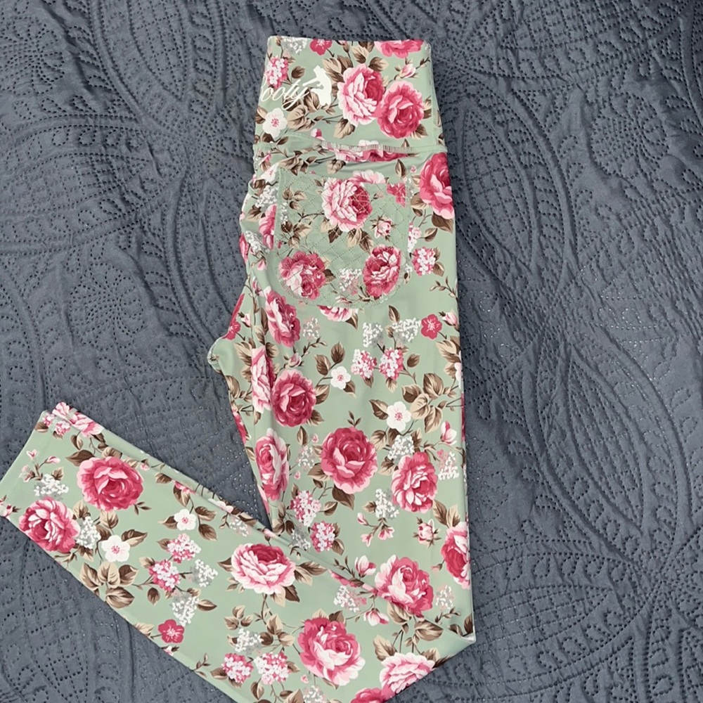 Fit Booty workout leggings women’s size Large